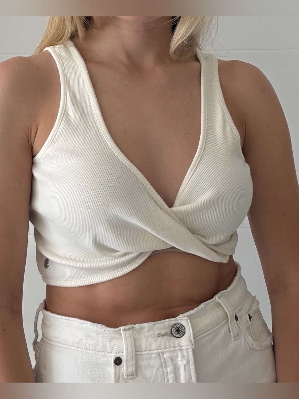 Roxy Ribbed Twist-Front Crop Tank Top - Cream
